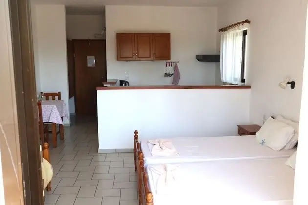 Basic Üç Kişilik Oda