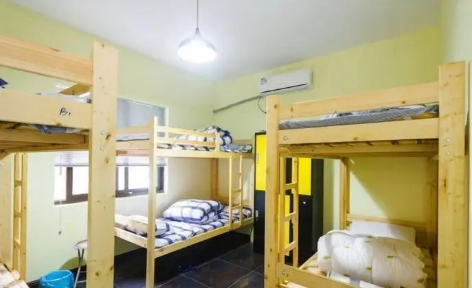 Ortak Ranzalı Oda, Sadece erkekler için (6-Beds)