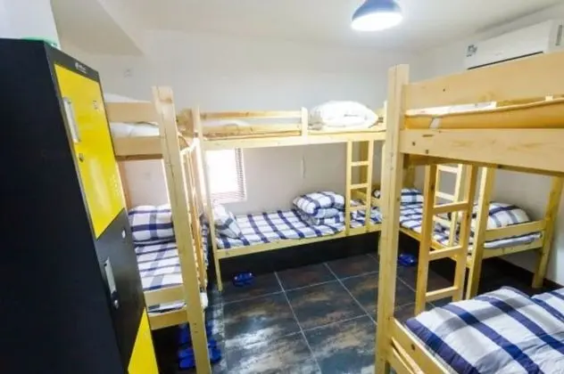 Ortak Ranzalı Oda, Sadece erkekler için (8-Beds)