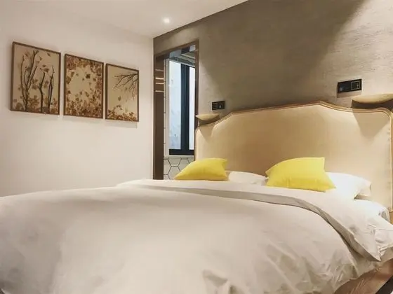 Comfort Tek Büyük Yataklı Oda