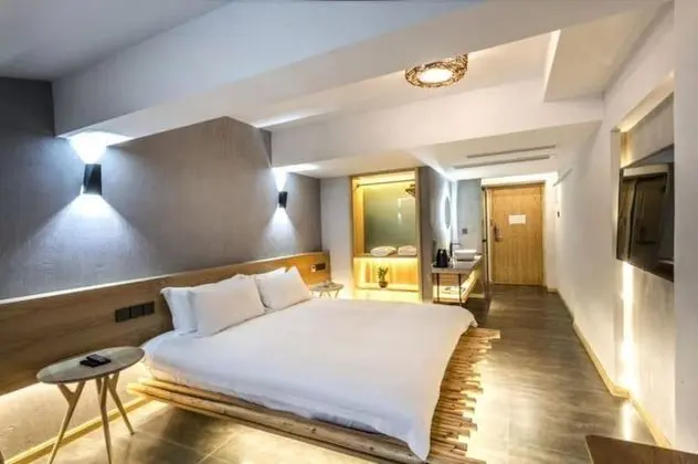 Comfort Tek Büyük Yataklı Oda
