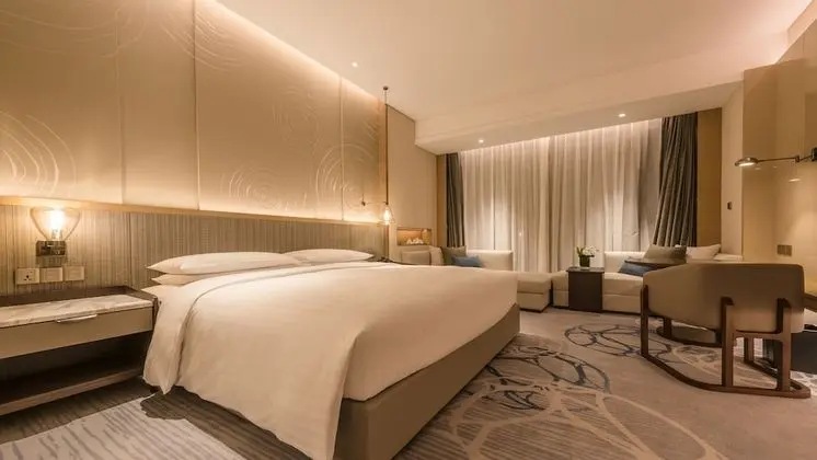 Oda, 1 En Büyük (King) Boy Yatak, Sigara İçilmez, Göl Manzaralı