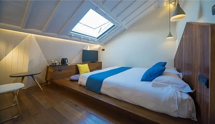 Standard Tek Büyük Yataklı Oda