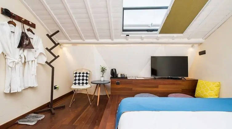 Standard Tek Büyük Yataklı Oda