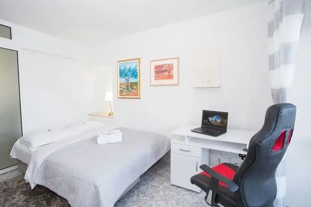 Apart Daire (Suzi - 10 m from sea - A1-Meri 1(4+1))