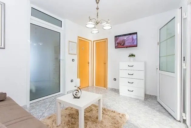 Apart Daire (Suzi - 10 m from sea - A1-Meri 1(4+1))