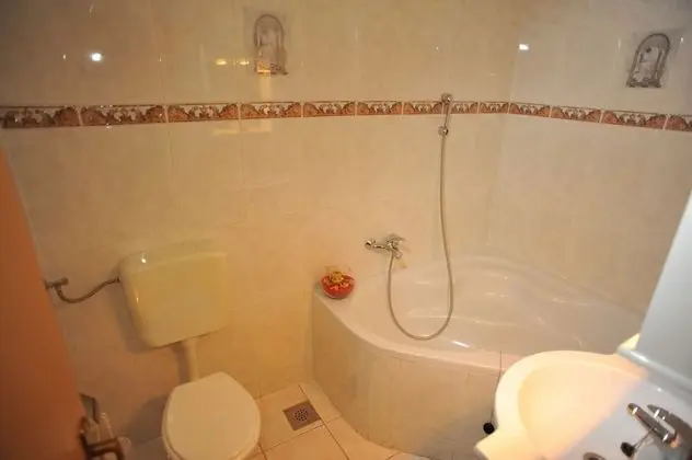 Apart Daire (Suzi - 10 m from sea - A1-Meri 1(4+1))