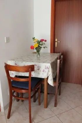 Apart Daire (Suzi - parking - A1(3))
