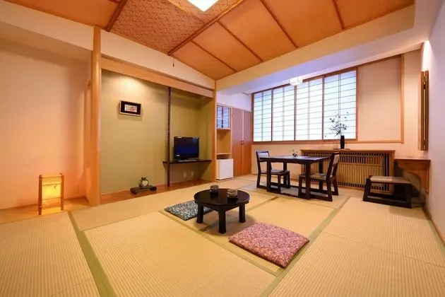 Traditional İki Ayrı Yataklı Oda, Ortak Banyo (Japanese Style)