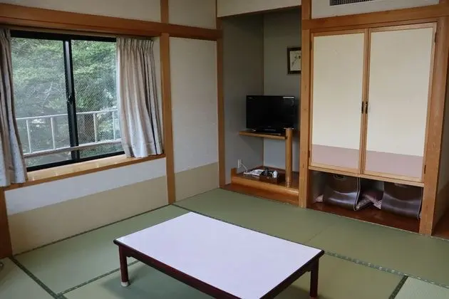 Traditional Oda, Sigara İçilmez (Japanese Style for 3, Shared bath)