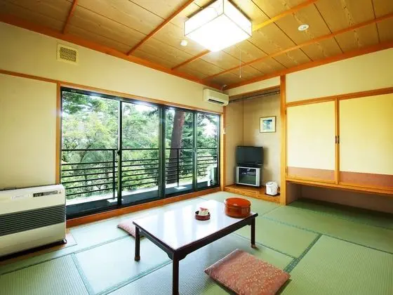 Traditional Oda, Sigara İçilmez (Japanese Style for 4, Shared bath)