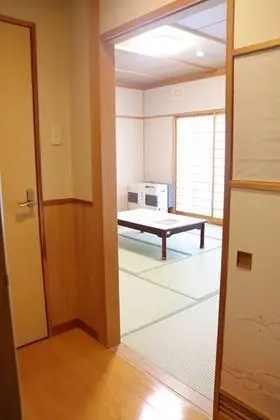Traditional Oda, Sigara İçilmez (Japanese Style for 4, Shared bath)