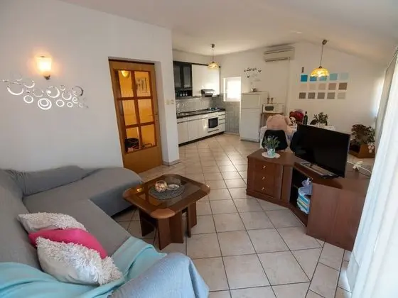 Apart Daire (Suzy - 80m from the sea - A2 Četvork)