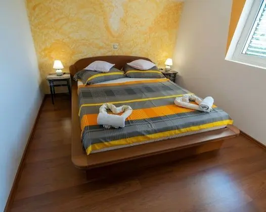 Apart Daire (Suzy - 80m from the sea - A2 Četvork)