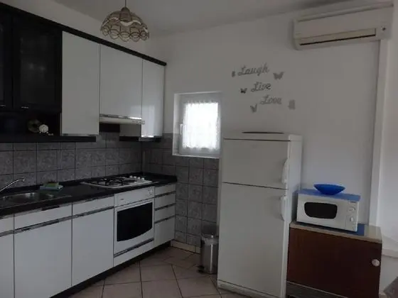 Apart Daire (Suzy - 80m from the sea - A2 Četvork)