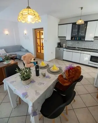 Apart Daire (Suzy - 80m from the sea - A2 Četvork)