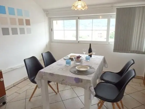 Apart Daire (Suzy - 80m from the sea - A2 Četvork)