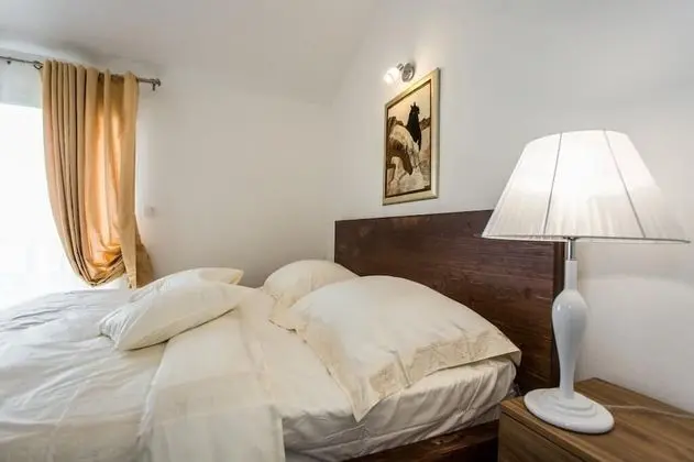 Villa (Two Bedroom Villa with Swimming Pool)