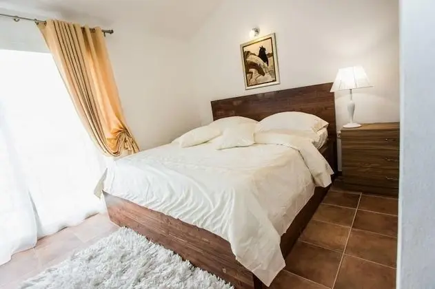 Villa (Two Bedroom Villa with Swimming Pool)