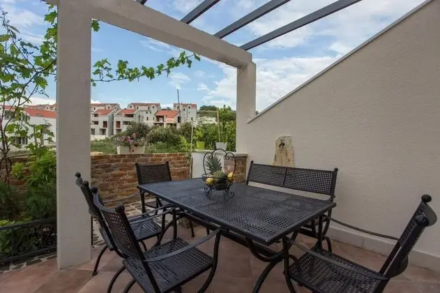 Villa (Two Bedroom Villa with Swimming Pool)