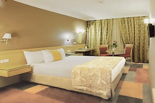 Standart Oda, Şehir Manzaralı