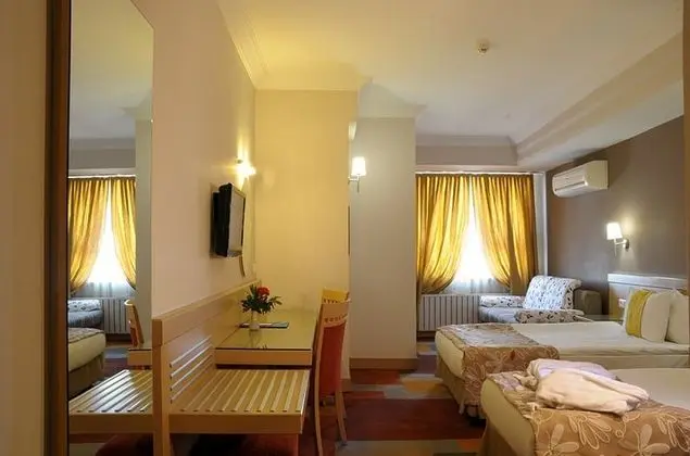 Standart Oda, Şehir Manzaralı