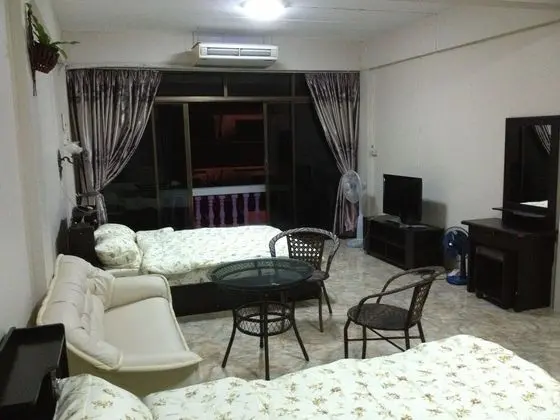 Family Suite with Kitchen (for 6 Persons)