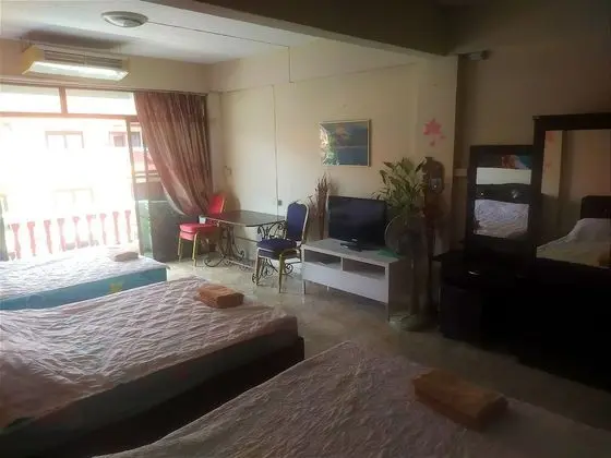 Family Suite with Kitchen (for 6 Persons)