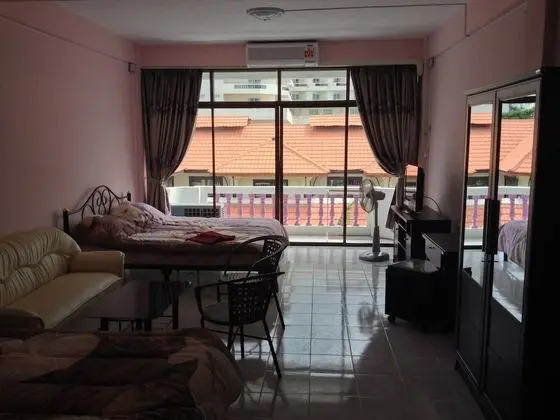 Suite (for 6 Persons)