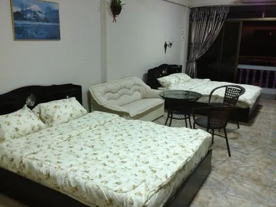 Suite (for 6 Persons)