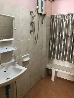 Suite (for 6 Persons)