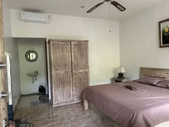 Basic Tek Büyük Yataklı Oda