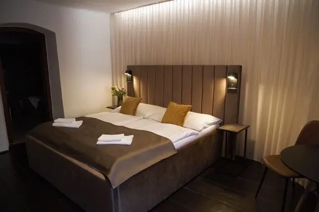 Tek Büyük Yataklı Oda