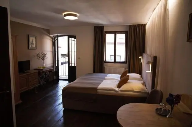 Tek Büyük Yataklı Oda