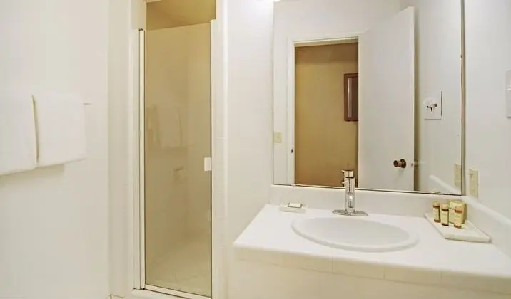 Economy İki Ayrı Yataklı Oda, 2 Tek Kişilik Yatak (Non Pet-Friendly)