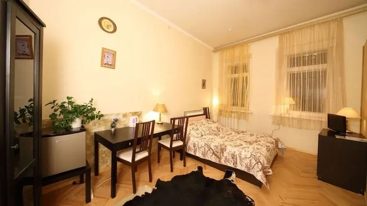 Standard Tek Büyük Yataklı Oda