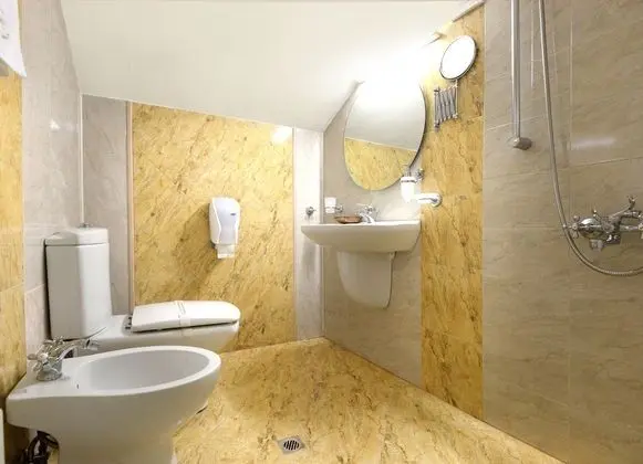 Deluxe Tek Büyük Yataklı Oda, 1 Büyük (Queen) Boy Yatak, Sigara İçilmez