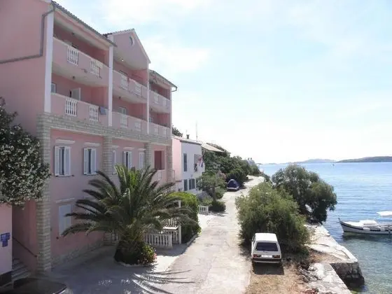 Apart Daire (Svetka - 10m from the sea - A1(2+2))