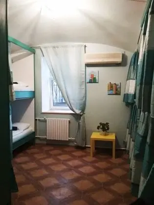 Basic Ortak Ranzalı Oda, Karma Ranzalı Oda (1 Bed in 8 Person Dorm)