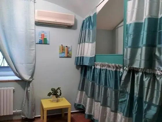 Basic Ortak Ranzalı Oda, Karma Ranzalı Oda (1 Bed in 8 Person Dorm)