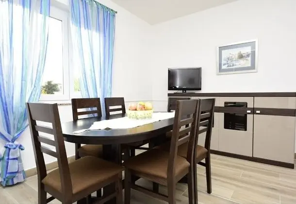 Apart Daire (Sveto - 400 m from beach - A1(4))