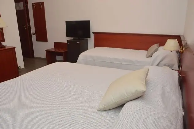 Classic Üç Kişilik Oda