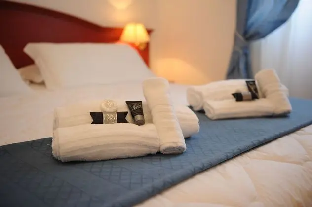 Classic Üç Kişilik Oda