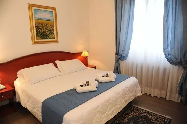 Classic Üç Kişilik Oda