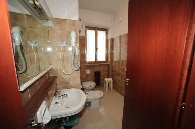 Classic Üç Kişilik Oda