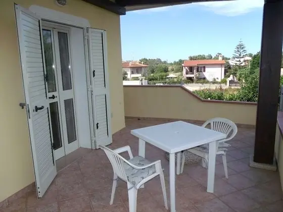 Romantic Apart Daire, 1 Yatak Odası, Küçük Mutfak, Denize Sıfır