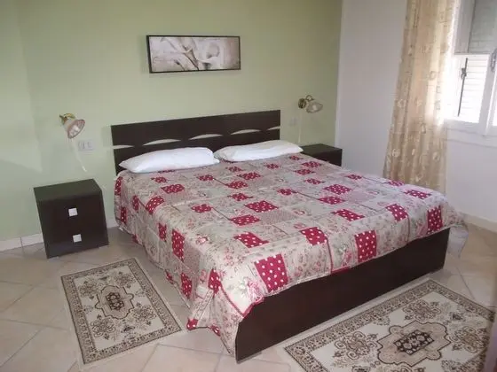 Standard Apart Daire, 2 Yatak Odası, Balkon, Denize Sıfır