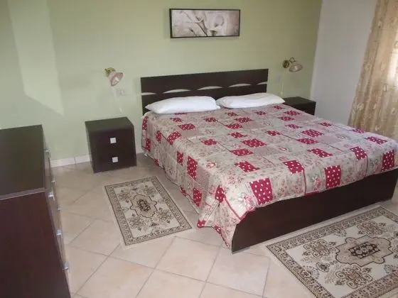 Standard Apart Daire, 2 Yatak Odası, Balkon, Denize Sıfır