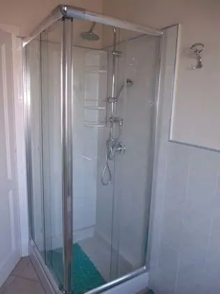 Standard Apart Daire, 2 Yatak Odası, Balkon, Denize Sıfır