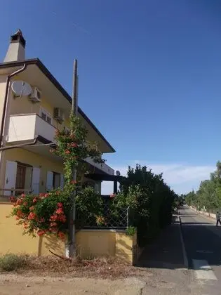 Standard Apart Daire, 2 Yatak Odası, Balkon, Denize Sıfır